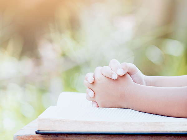 child praying